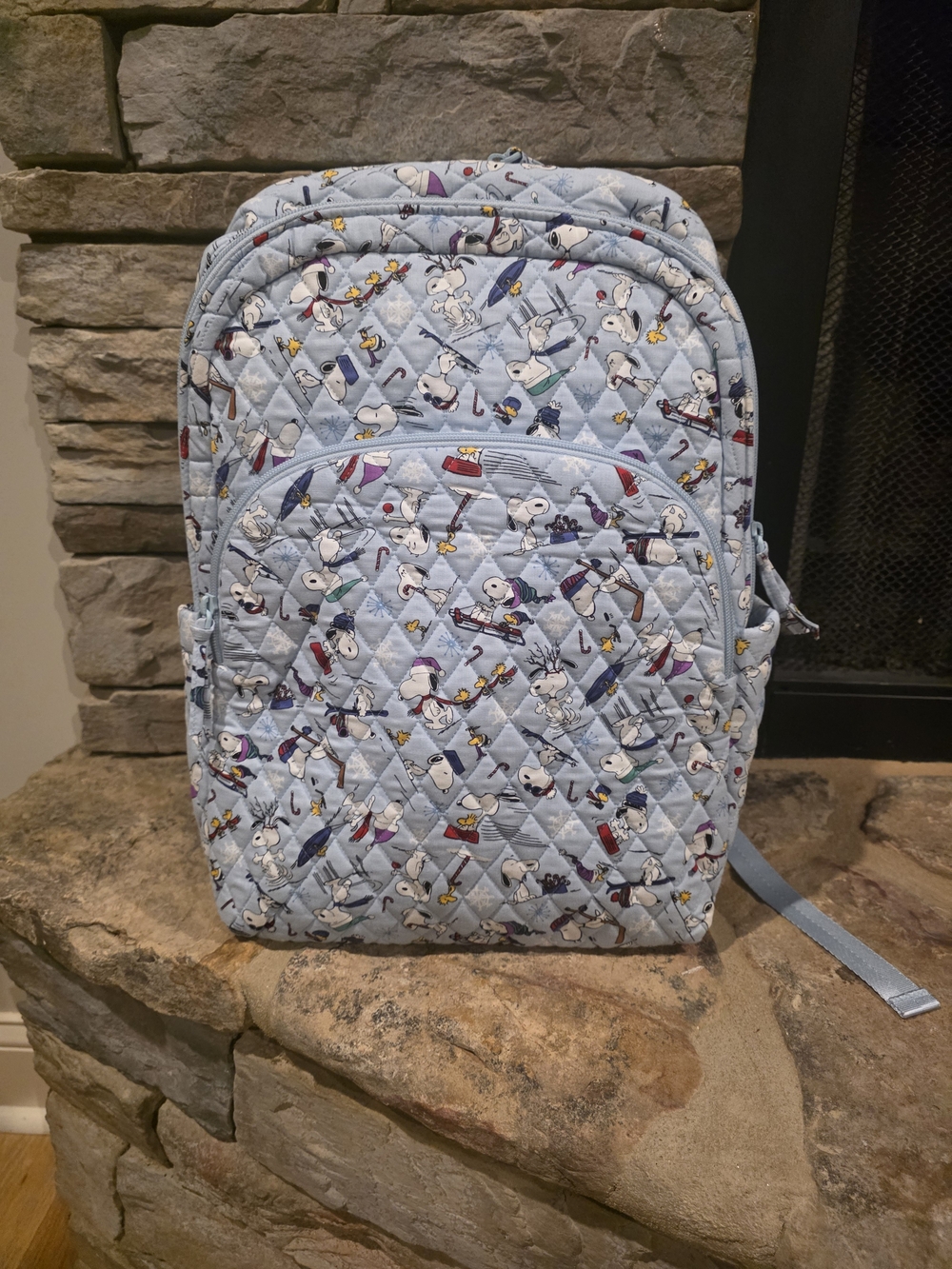 Vera Bradley Essential Large Quilted Winter Snoopy Backpack-NWT - Picture 6 of 13